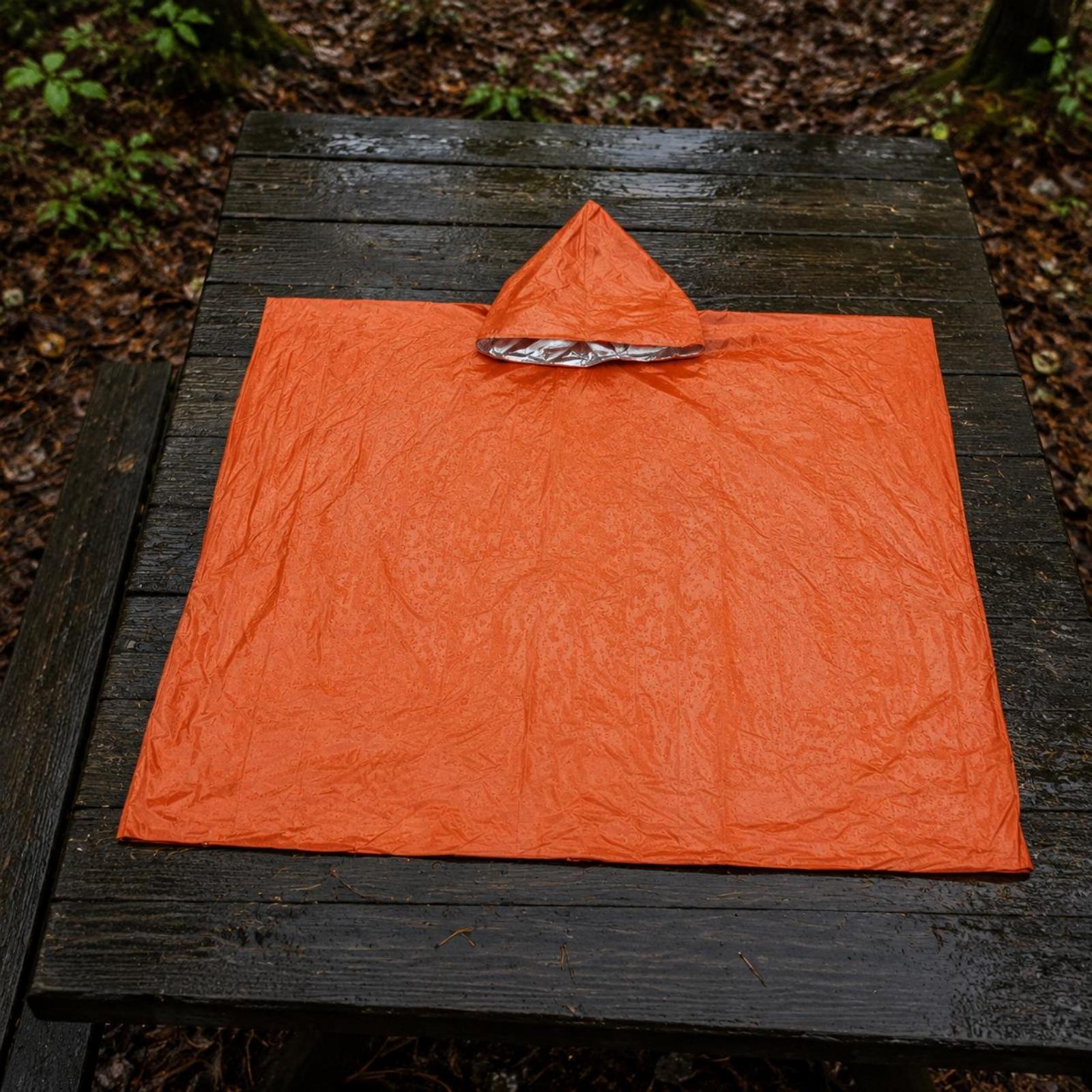 Impermeabile da pioggia, ponch - Emergency Poncho Rain recensione e prezzo
